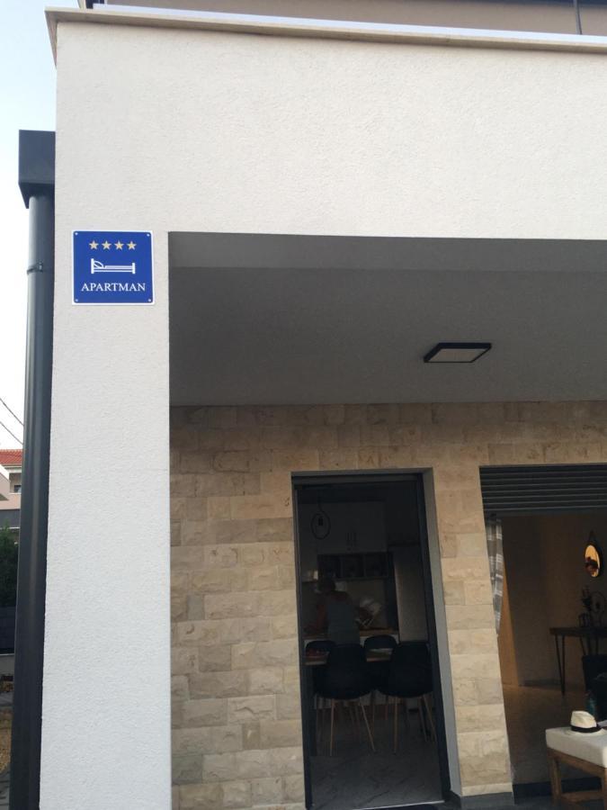 Apartmani Zlata Sveti Filip i Jakov Extérieur photo